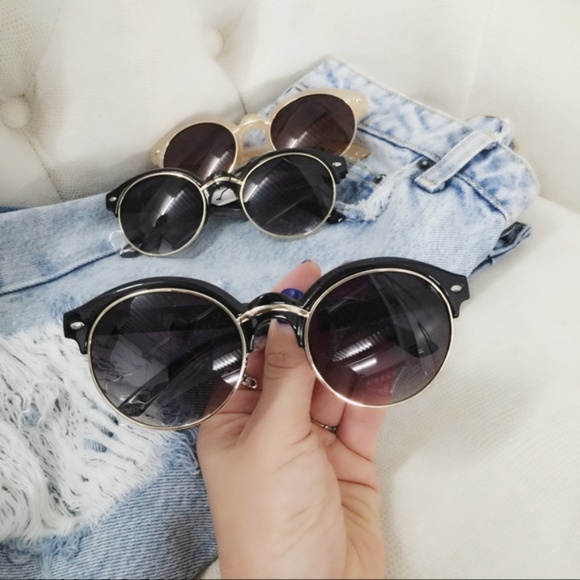 April Spirit Accessories - Urban Round Sunglasses; Black